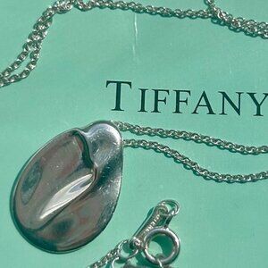 Tiffany & Co. Elsa Peretti Madonna Pendant Necklace Pendant, Sterling Silver 925